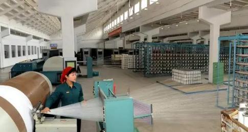 工廠提前兩月放春節假 美訂單大降40 ,人民日報 放棄幻想